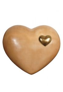Urna en forma de corazón de madera - teñida clara con pequeño corazón dorado