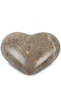Urna funeraria en forma de corazón semierguido marrón con efecto mármol - Colección Love