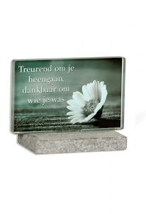 Memorial con placa de vidrio y foto personale