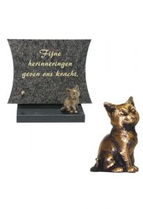 Memorial con gato de bronce