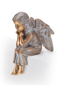 Escultura conmemorativa Ángel sentado – 3D, libre, con taco de fijación en la parte inferior