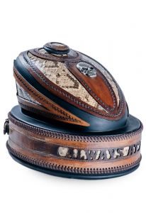 Urna para cenizas tanque de moto hecha a mano 'Always at...'