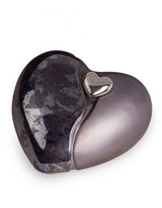 Urna ceramica 'Corazón' con corazón plateado magnético extra